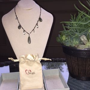 Pretty necklace with labradorite faceted stones.